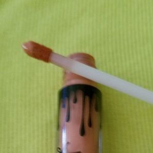 Kylie Cosmetics Makeup - Kylie Matte liquid lipstick Kylie Cosmetics Makeup - Kylie Matte liquid lipstick